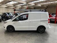 FORD TRANSIT COURIER