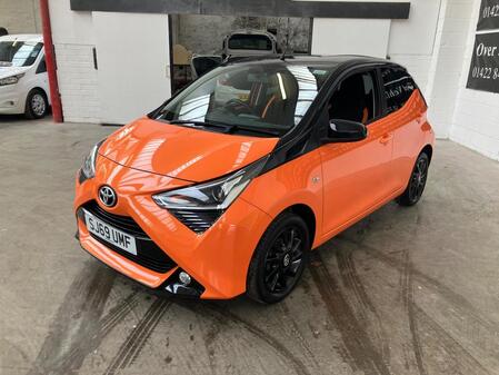 TOYOTA